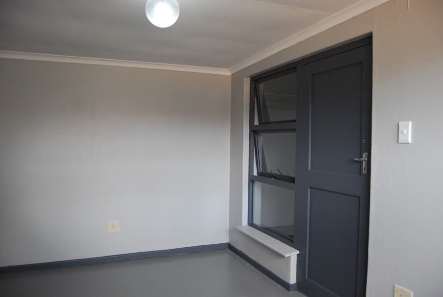 To Let commercial Property for Rent in Vredenburg Western Cape